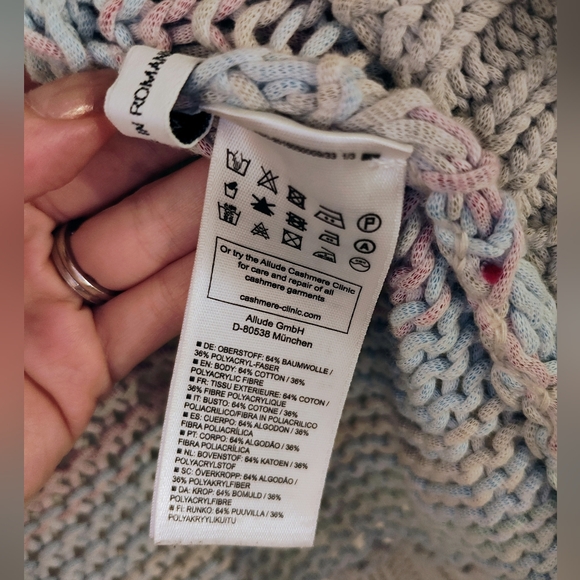 Allude Medium Knit Sweater - Picture 4 of 4